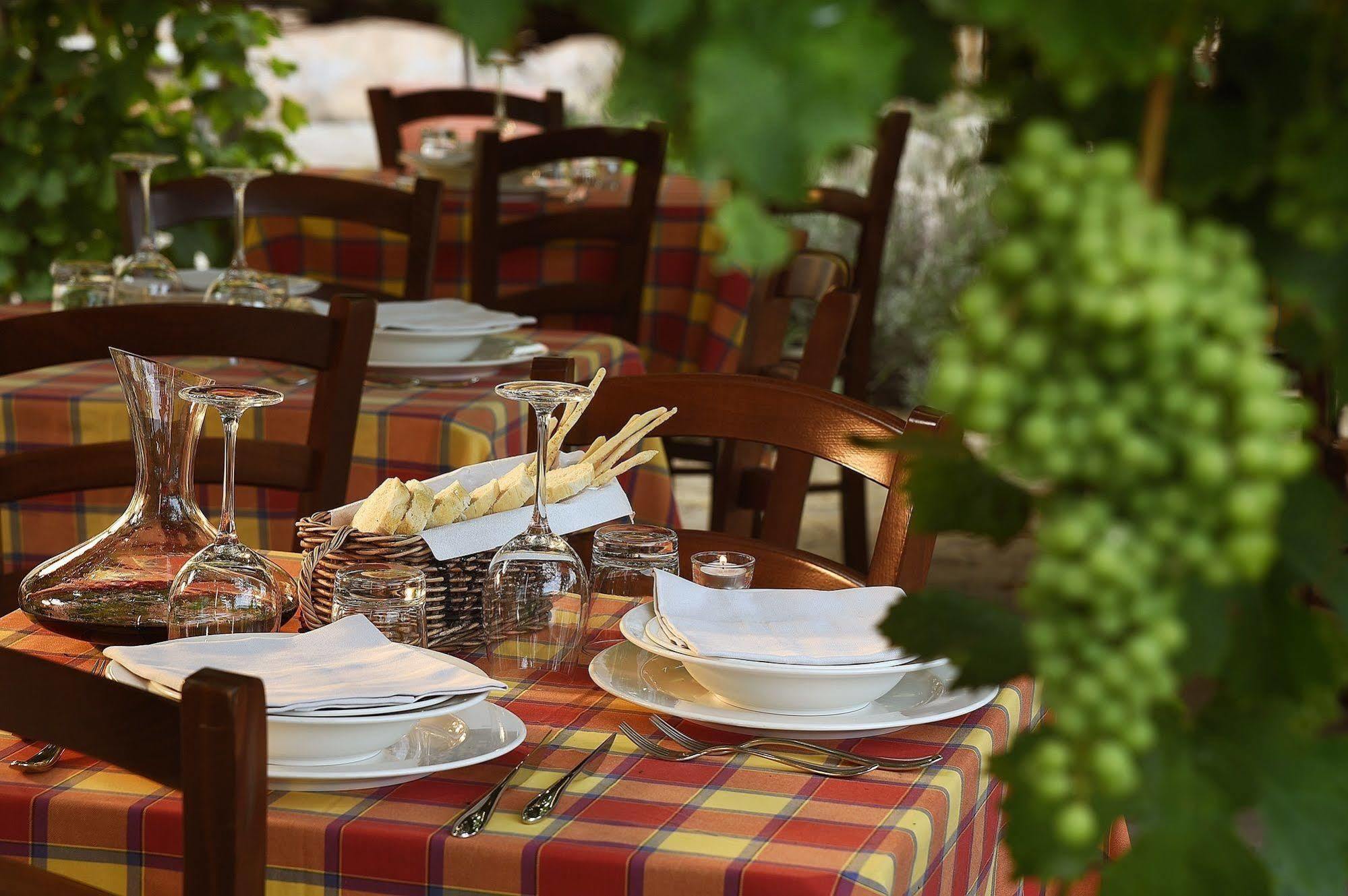 Agriturismo San Martino Clavesana Ngoại thất bức ảnh